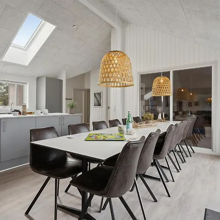 5 Bedroom Beautiful In Romo Semesterbostad