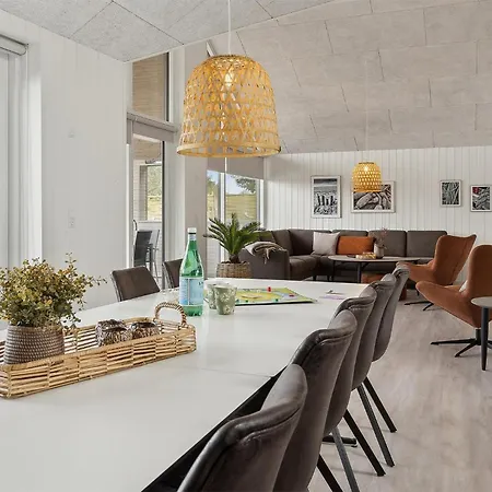 Дом отдыха 5 Bedroom Beautiful In Romo