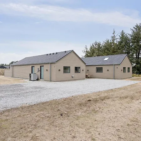 5 Bedroom Beautiful In Romo Semesterbostad *